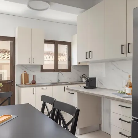 Ionian Breeze Luxury Apartments-avithos Apartamento